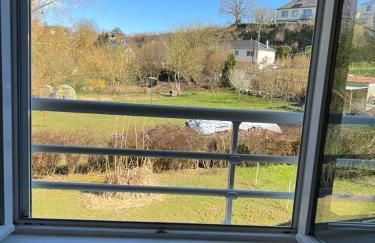 Appartement calme et paisible au bord de la rivière - Foto 2