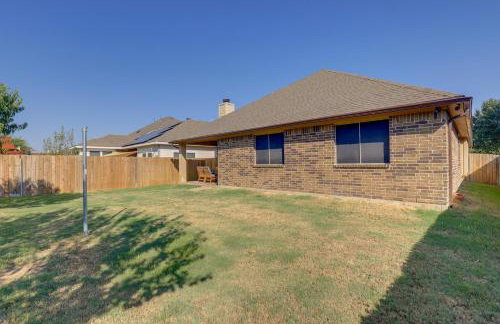 6 Mi to Dtwn Mansfield! Family Getaway with Patio - Foto 27