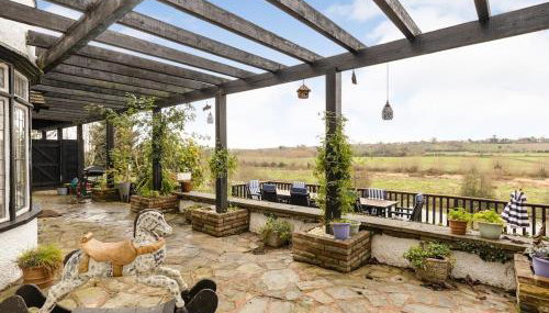 Riverside Manor - Photo 3