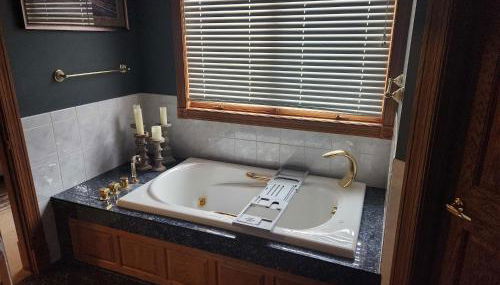 Luxury Family 5BR Lakefront private boat launch - Foto 4