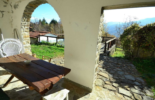 Rustic Chalet With Pool - Photo 31