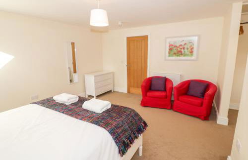 Lea Farm House - Photo 42