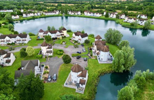 Windrush Turret Lodge - Photo 2