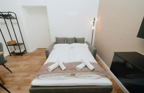 Homely Berlin - Familien & Gruppen, Eigener Eingang, Top Anbindung - Foto 14