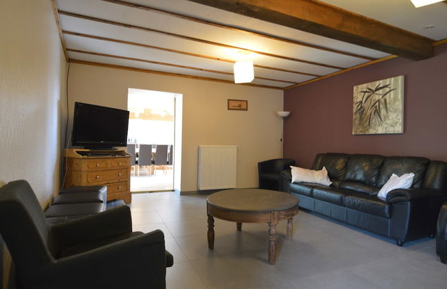 Lovely House With Much Luxury and Comfort - Photo 26