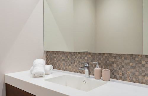 Infinity Blue Penthouse - Photo 39