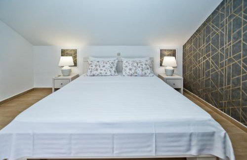 Luxurious Apartments Maslina with Beach - Photo 69