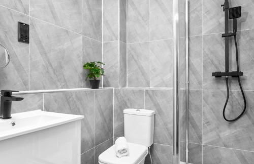 Modern 2-Bed Apartment - Jewellery Quarter - Fast Wi-Fi - Netflix 5AH - Foto 15