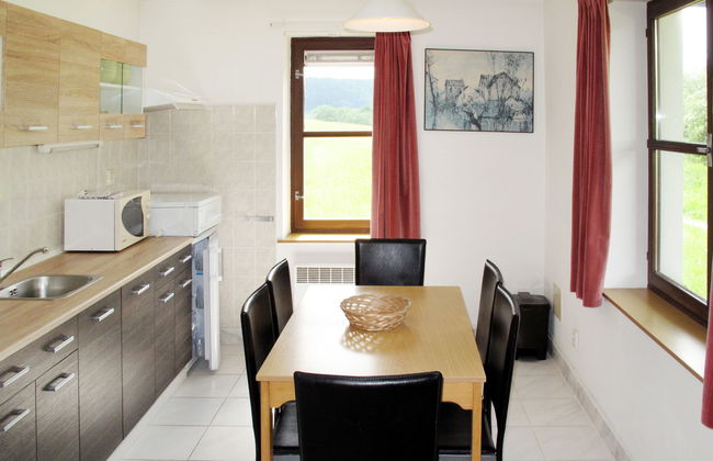 3 bedroom House in Stárkov with swimming pool and garden - Photo 5