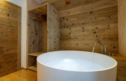 Alla Regia Wellness, con sauna e vasca idromassaggio - Photo 10