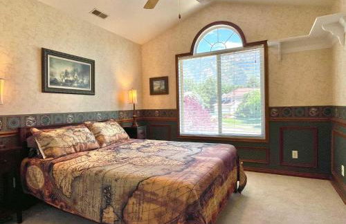 8-Bedroom Home Near the Foot of the Rocky Mountains - Foto 22