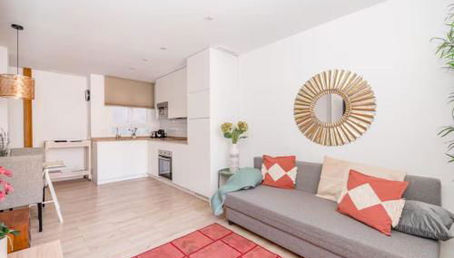 Latido de Chueca Calle Farmacia - Photo 3