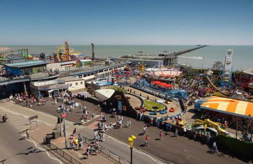 Large 3 Bedroom Home, Sleeps 7, Ideal for Families & Contractors, Long-Stay Friendly, Hosted by Clark Property Estates - Foto 23