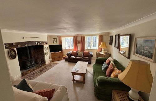Spacious 4 bed family home near coast - Foto 8