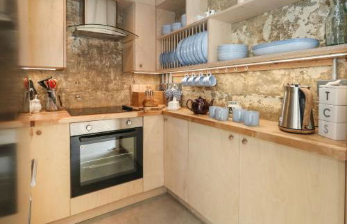 The Transmitter Bunker - Photo 14