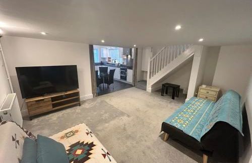 3 Bedroom Lovely Calm Independent Home - Foto 4