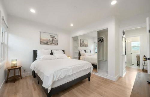 Lake Balboa Hideaway - Photo 33