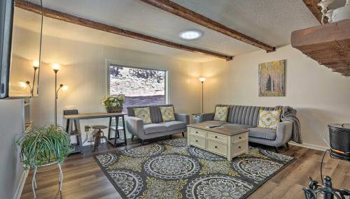 Peaceful Getaway with Private Hot Tub and Mtn Views! - Foto 4