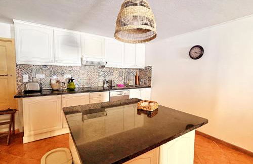 Lazaro Beach House - Foto 22