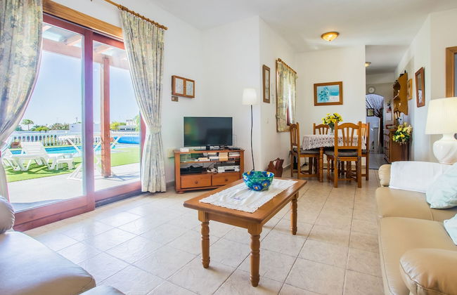 Beautiful 2 Bed Villa With Large Pool Casa Manana - Foto 14