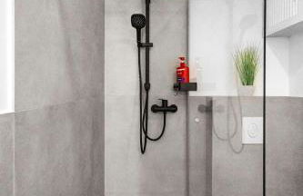 Moderne Suite bis zu 6 Personen - Central- free Parking - 3 Bedrooms - Netflix - Smart Home - Foto 29