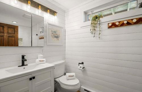 Unique waterfront home with stunning views - Foto 27