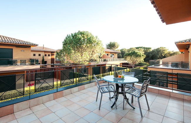 Torremirona Aparthotel Vila Birdie - Photo 13