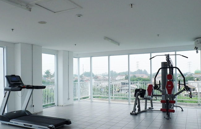 Homey And Cozy Living Studio At Poris 88 Apartment - Foto 18