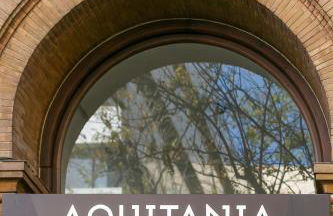 Aquitania Home Suites - Photo 63