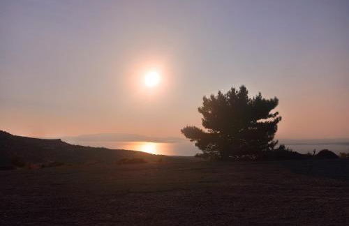 Avgonima Family's Rooms I - Photo 17