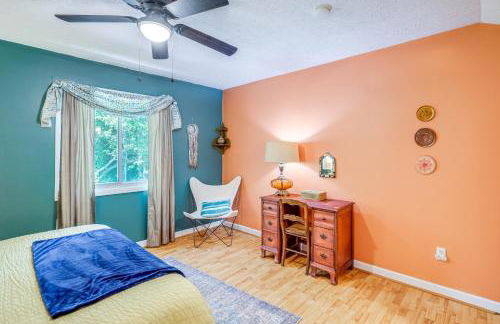 Blacksburg Hideaway with Hot Tub about 5 Mi to Campus! - Foto 13