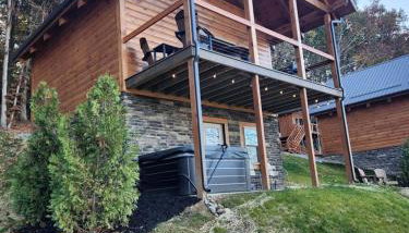Group Friendly Cabin with Spa on the Deck near Tappan Lake in Ohio - Foto 3