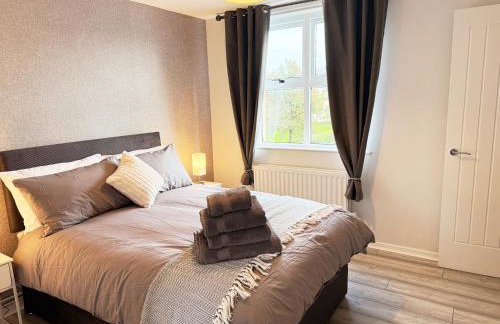 2BR City Centre Apartment By Travel Lets Short Term Rental Agency Derry With Free WiFi - Foto 32