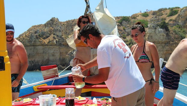 Tour in barca a vela di mezza giornata a Baia de Lagos con pranzo - Foto 2