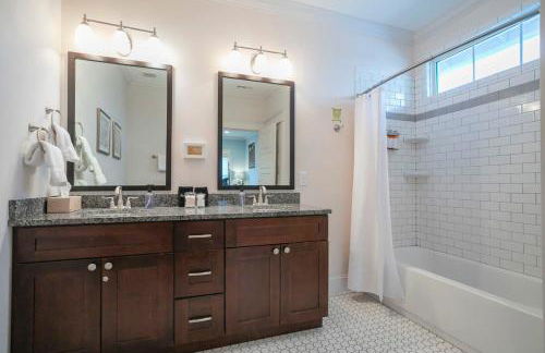 July Discount! Cottage Close to Downtown, Yard - Foto 11