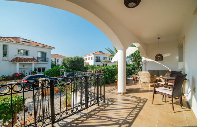 Sunny and Family Friendly Apartment Directly at the Pool - Foto 56