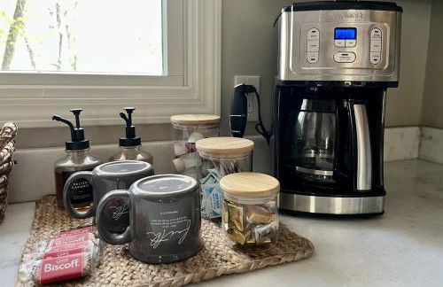 Family-Friendly 3BR Home w Bunk Room & Yard - Photo 20