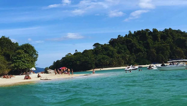 Desfrutando da praia de Cataguases