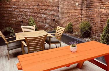 1850s historic Row House 7min train to NYC with private backyard - Foto 43