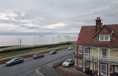 2 Bedroom Seafront Apartment - Foto 26