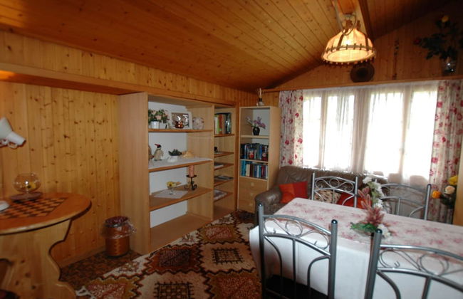 Pristine Home in a Charming Village, Large Grassy Sunbathing Area, View of the Mönch and Jungfrau - Foto 2