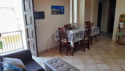2 Bedroom, 1 Bath apartment near the sea - Foto 2