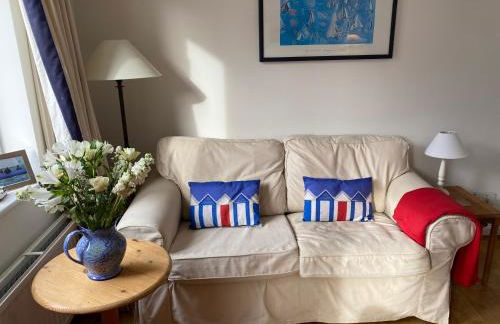 Anchor Cottage, seaside holiday home - Photo 10