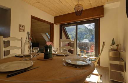 Centre Village - 50m2 Rénové Vue montagne avec Balcon plein Sud - Foto 12