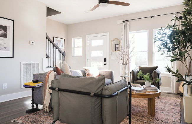 Cherokee by AvantStay – Contemporary Design in a Prime Location - Photo 42