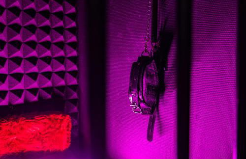 Studio Hot - Love Room Studios - Photo 5