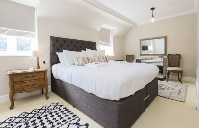 The Fosse Way Cottage - Breathtaking 5bdr Cottage With Parking Garden - Photo 46