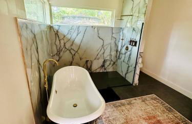 The Grandview: Luxe Home w Mountain Views - Foto 23