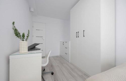 Elegant Apartment Żoliborz next to Metro and Westfield Arkadia by Noclegi Renters - Foto 17