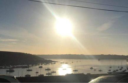Stunning views over the beautiful Falmouth Harbour - Foto 2